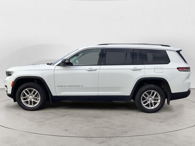 2023 Jeep Grand Cherokee Laredo photo 2