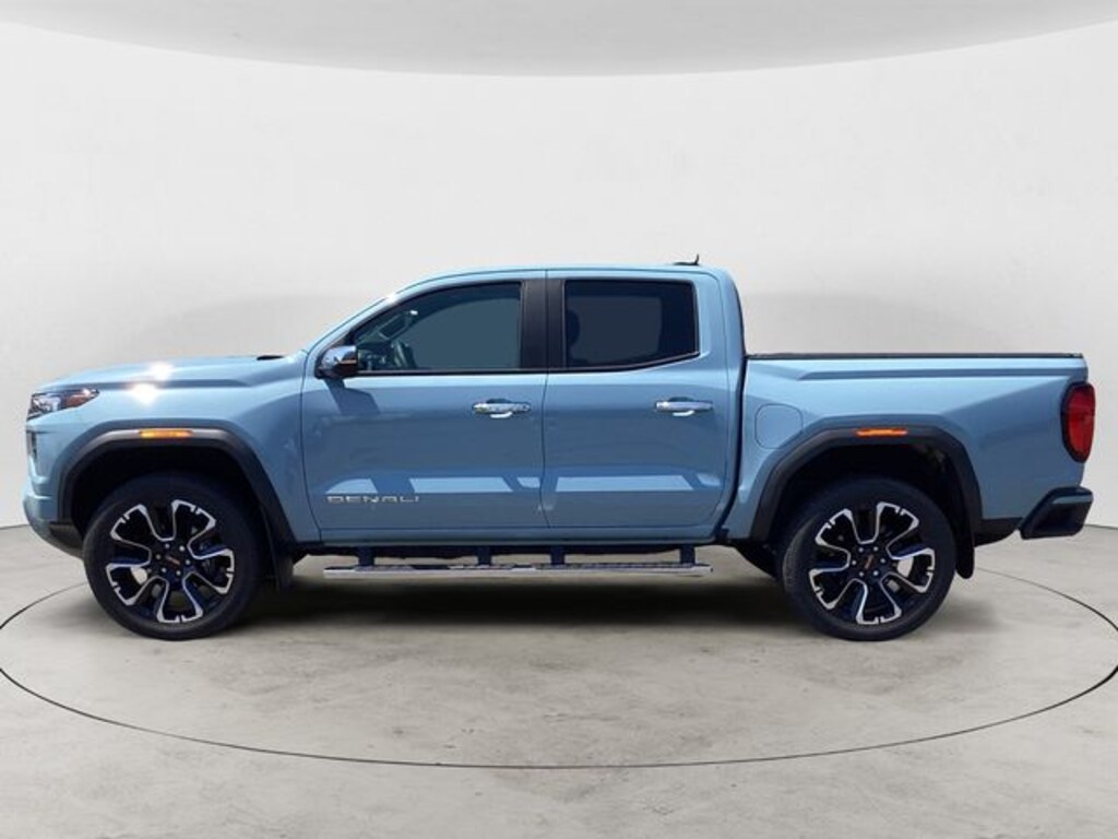 Used 2025 GMC Canyon Denali Truck