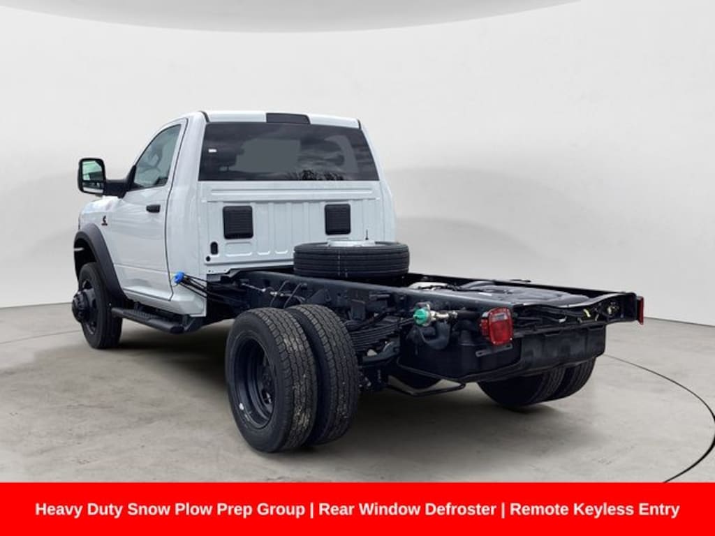 New 2026 Ram 5500 TRADESMAN CHASSIS REGULAR CAB 4X4 60' CA Pickup