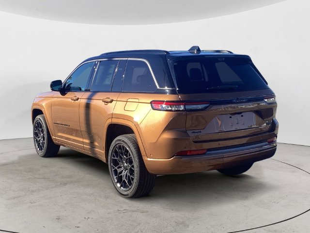 New 2027 Jeep Grand Cherokee SUMMIT 4X4 Sport Utility