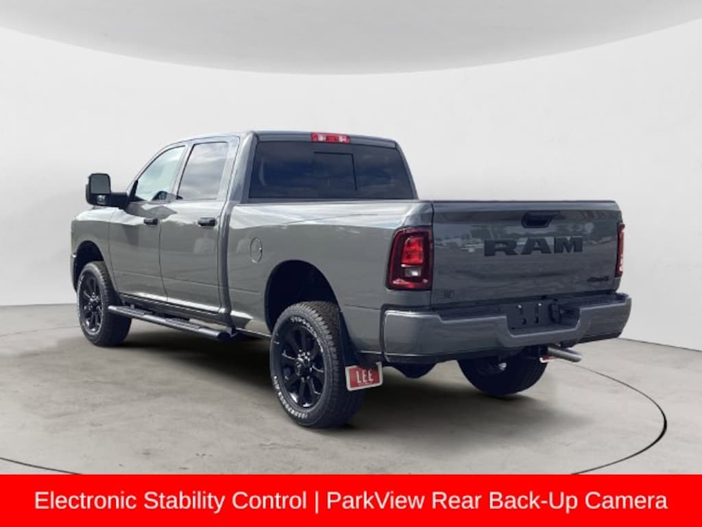 New 2026 Ram 2500 BLACK EXPRESS CREW CAB 4X4 6'4 BOX Pickup