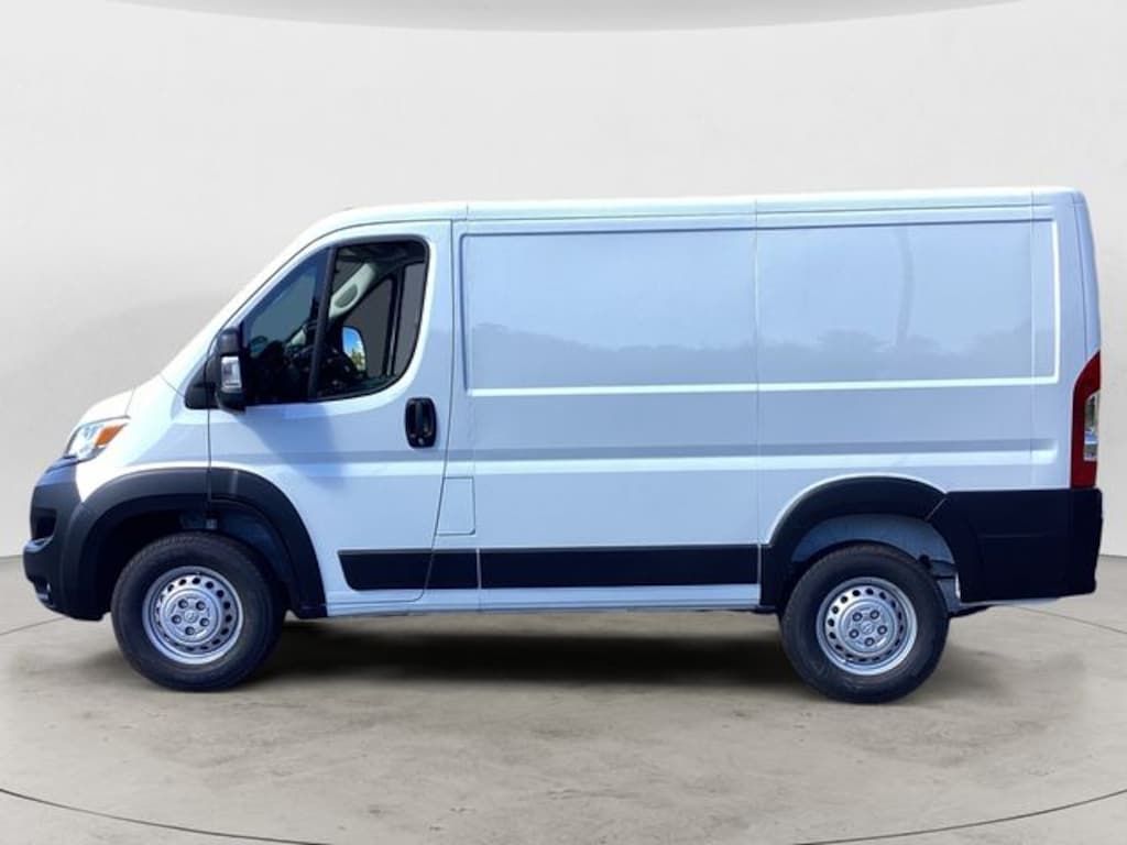 New 2025 Ram ProMaster PROMASTER 1500 TRADESMAN CARGO VAN LOW ROOF 118' W Cargo Van