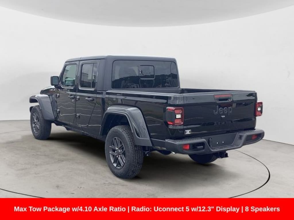 New 2025 Jeep Gladiator SPORT S 4X4 Pickup