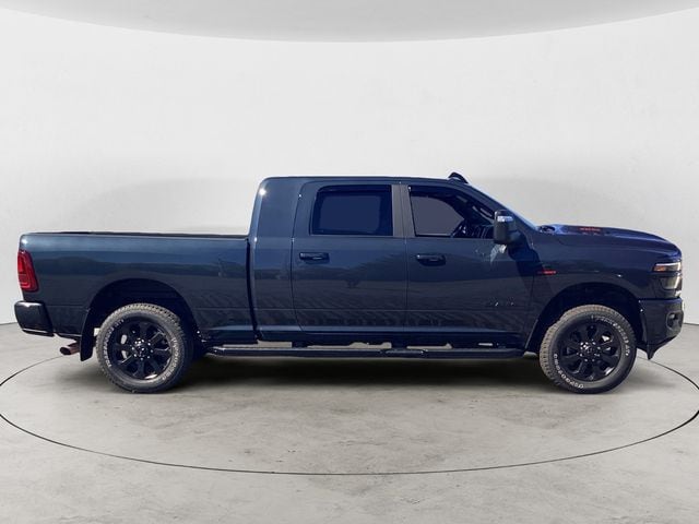 2026 RAM 3500 Laramie - Photo 6