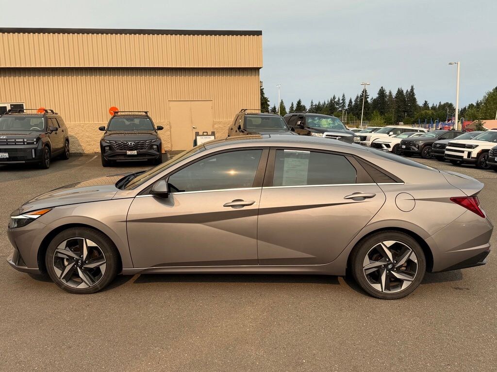 Used 2023 Hyundai Elantra HEV Limited Sedan