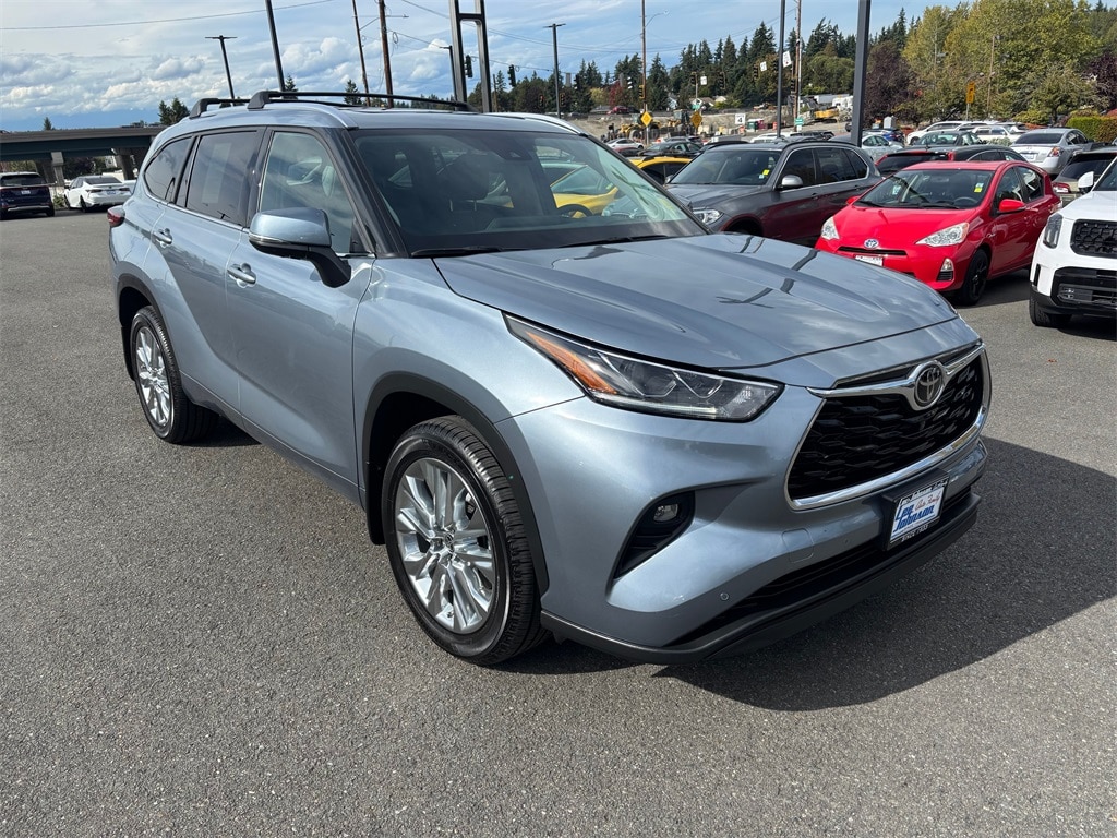 Used 2022 Toyota Highlander Limited SUV