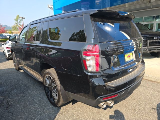 2024 Chevrolet Suburban RST photo 4