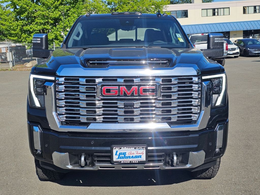 Used 2025 GMC Sierra 3500 HD Denali Truck Crew Cab