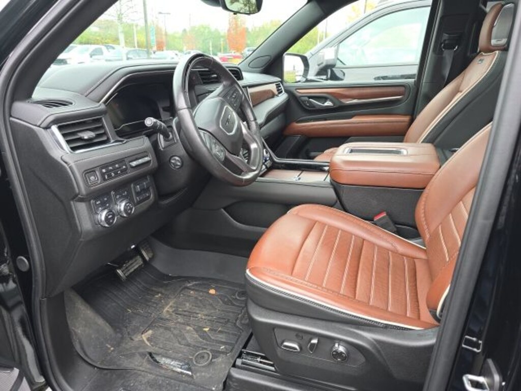 Used 2024 GMC Yukon XL Denali Ultimate SUV