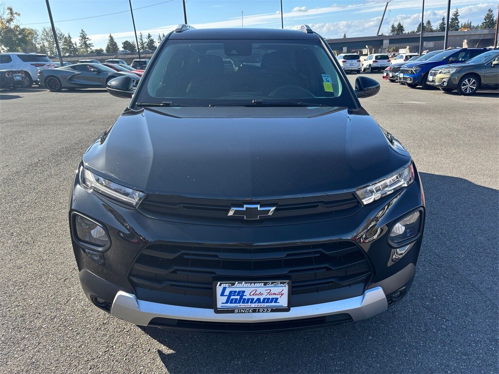 2021 Chevrolet Trailblazer LT photo 2