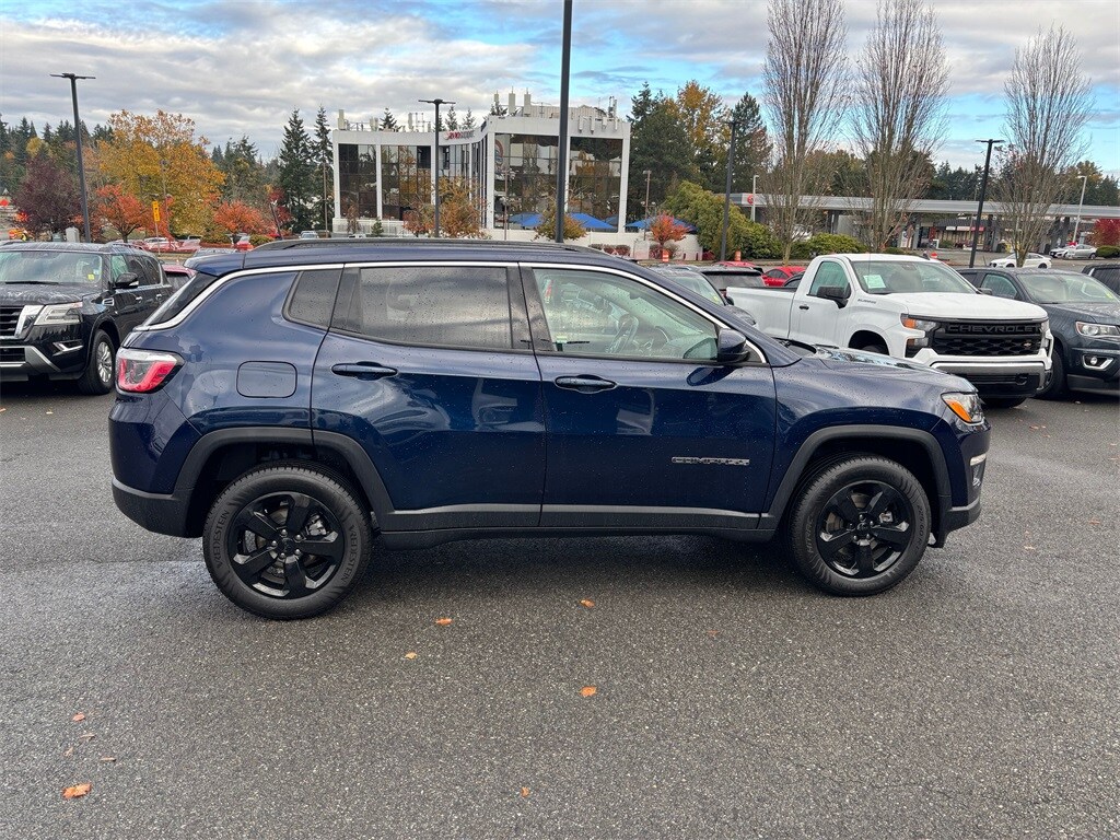2019 Jeep Compass Latitude photo 2