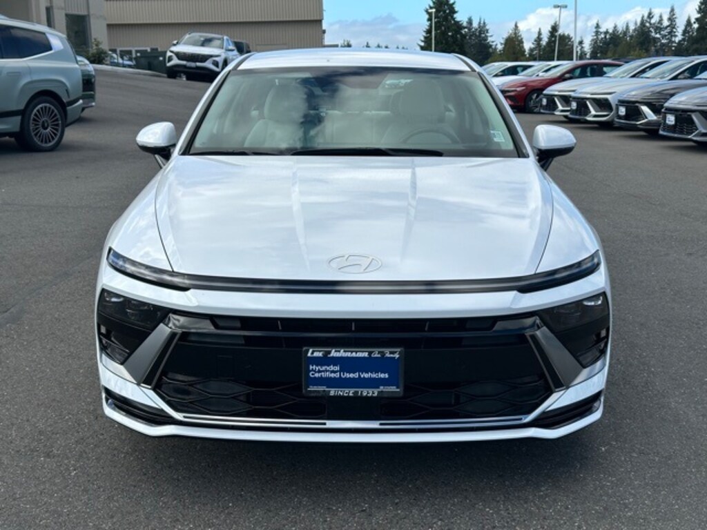 Used 2025 Hyundai Sonata Hybrid SEL Sedan