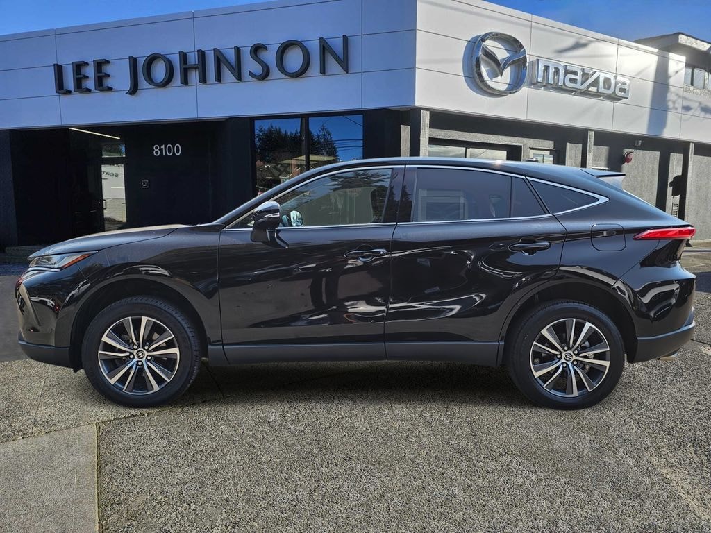 Used 2023 Toyota Venza LE SUV