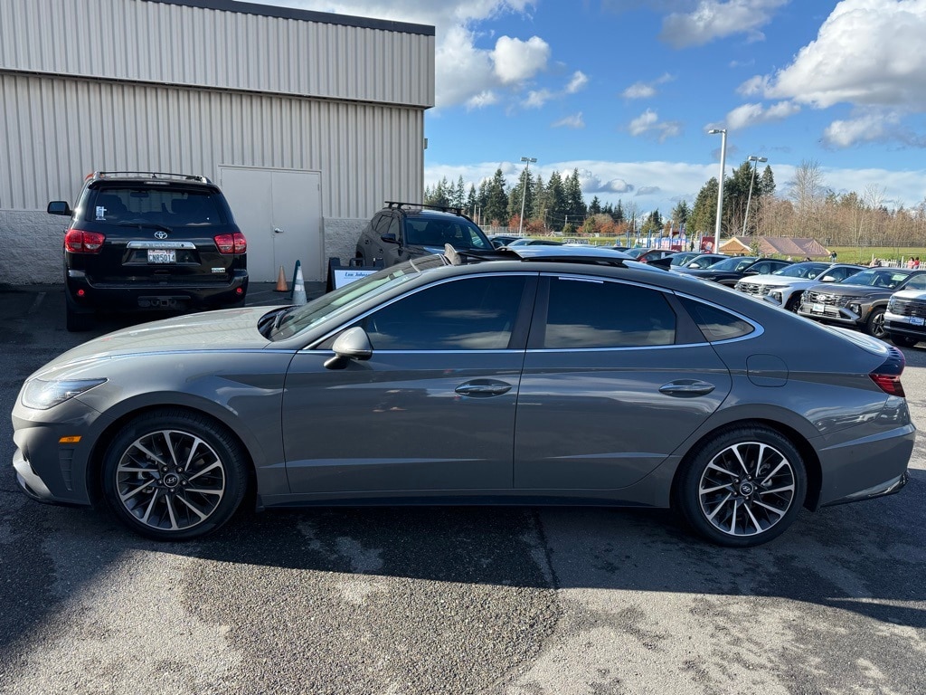 Used 2022 Hyundai Sonata Limited Sedan