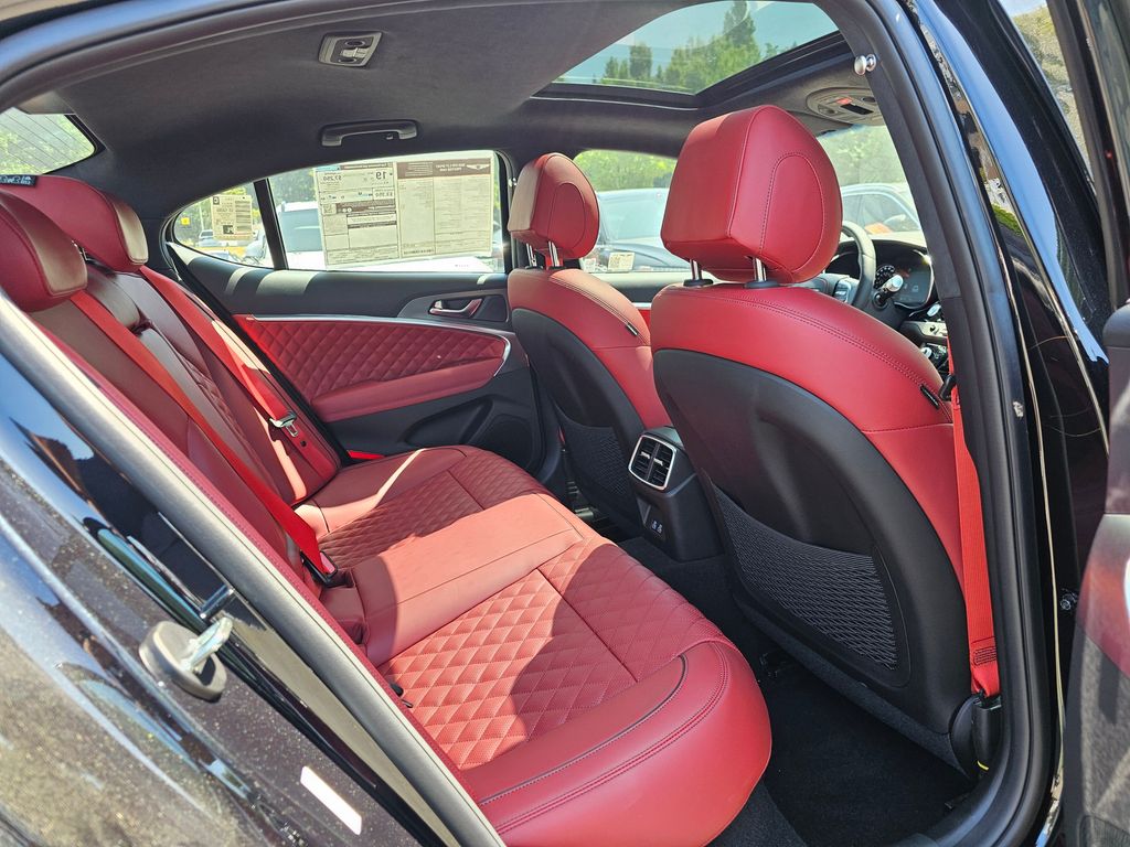 2025 GENESIS G70 Sport Advanced - Photo 12