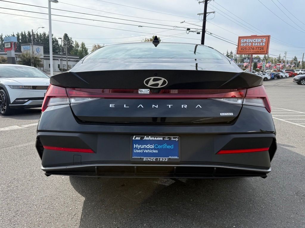 Used 2025 Hyundai Elantra Hybrid Blue Sedan