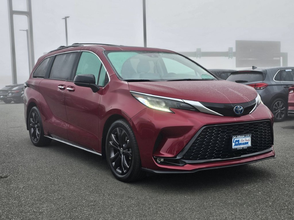 Used 2023 Toyota Sienna XLE Van Passenger Van
