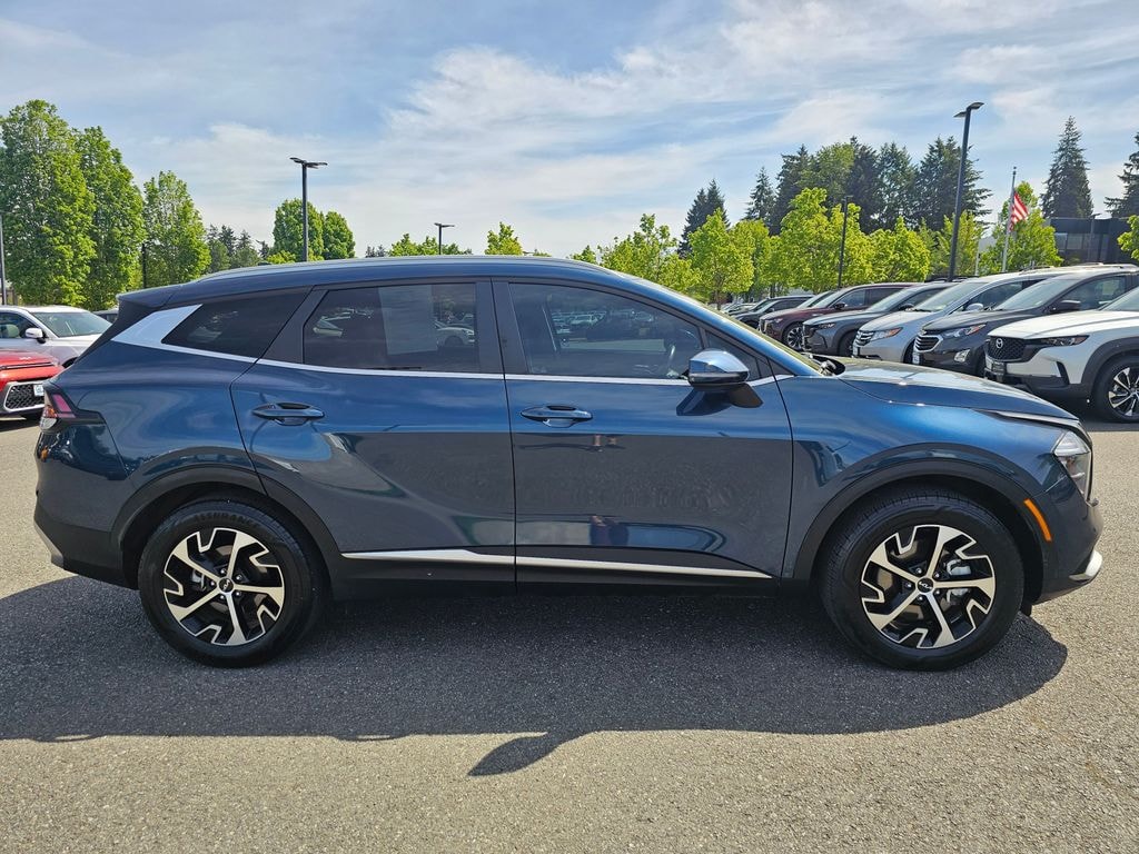 Used 2023 Kia Sportage Hybrid EX SUV