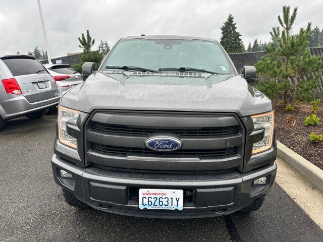 2016 Ford F-150 Lariat photo 2