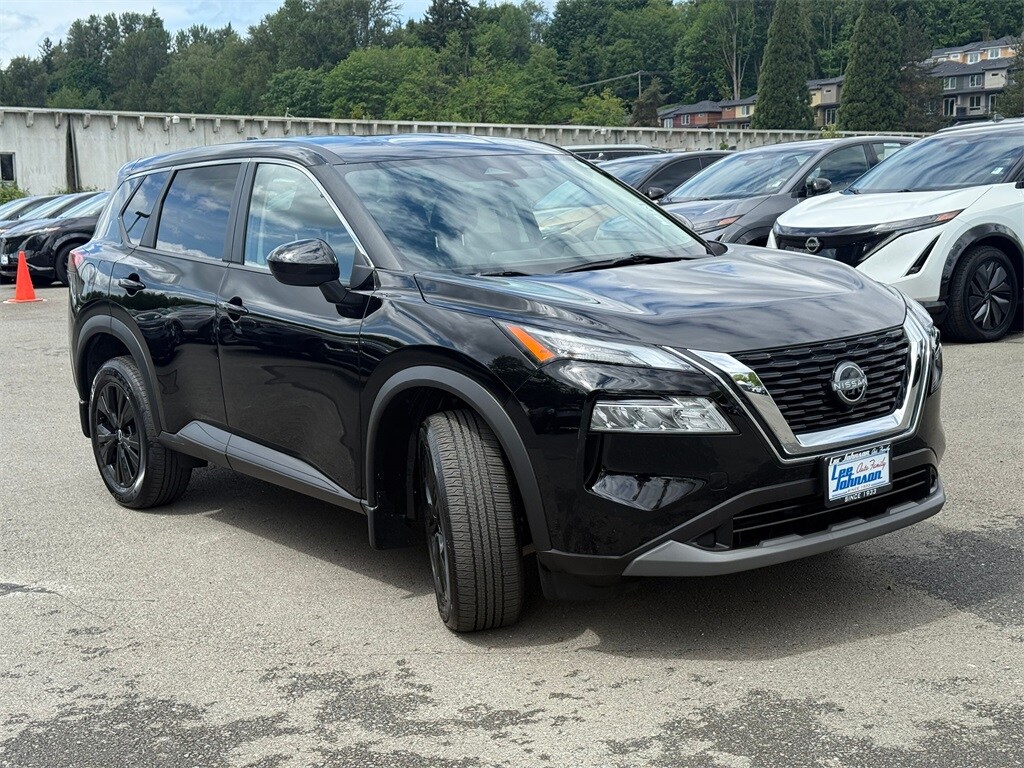 Used 2023 Nissan Rogue SV SUV