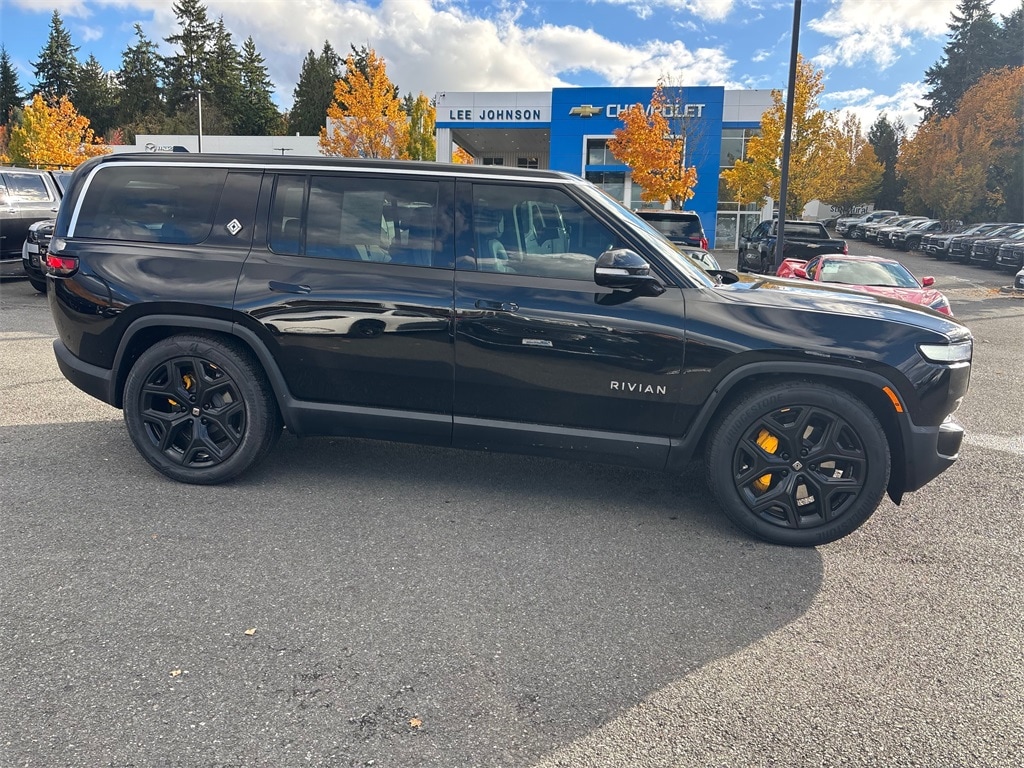 Used 2024 Rivian R1S Adventure SUV