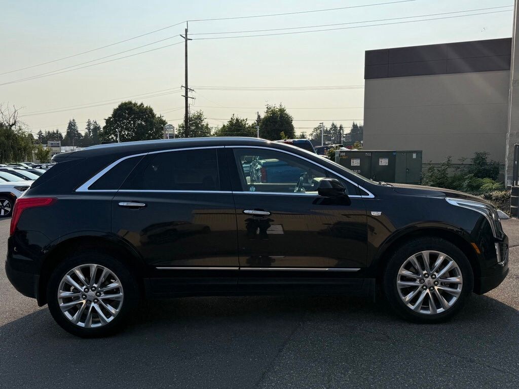 Used 2017 CADILLAC XT5 Platinum SUV