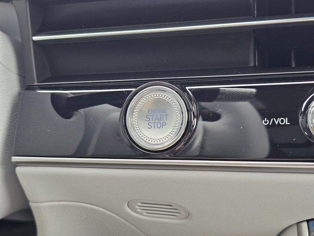 2026 GENESIS GV70 Advanced - Photo 17