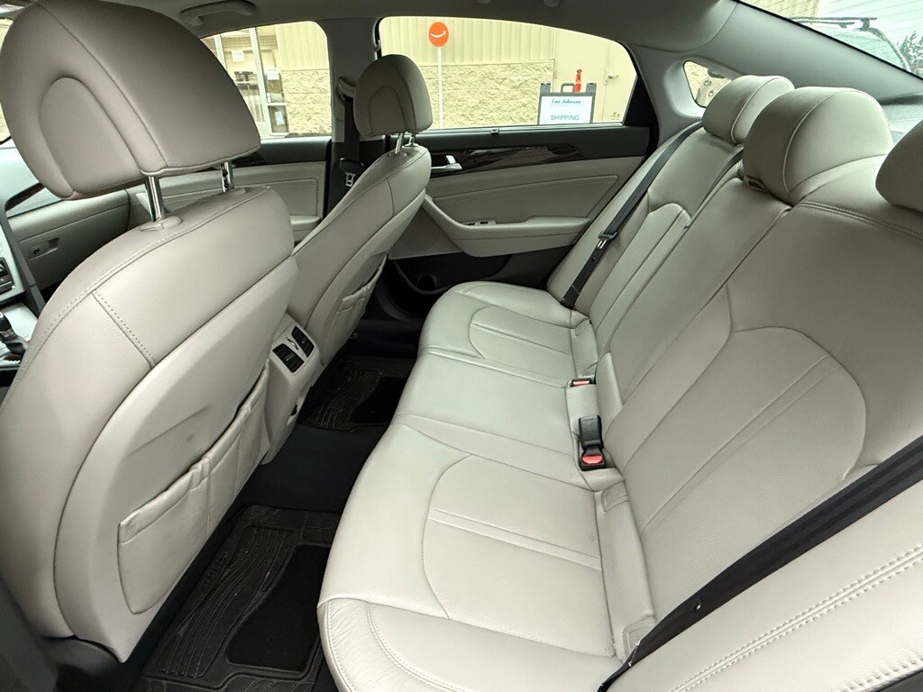 2015 Hyundai Sonata Limited photo 3