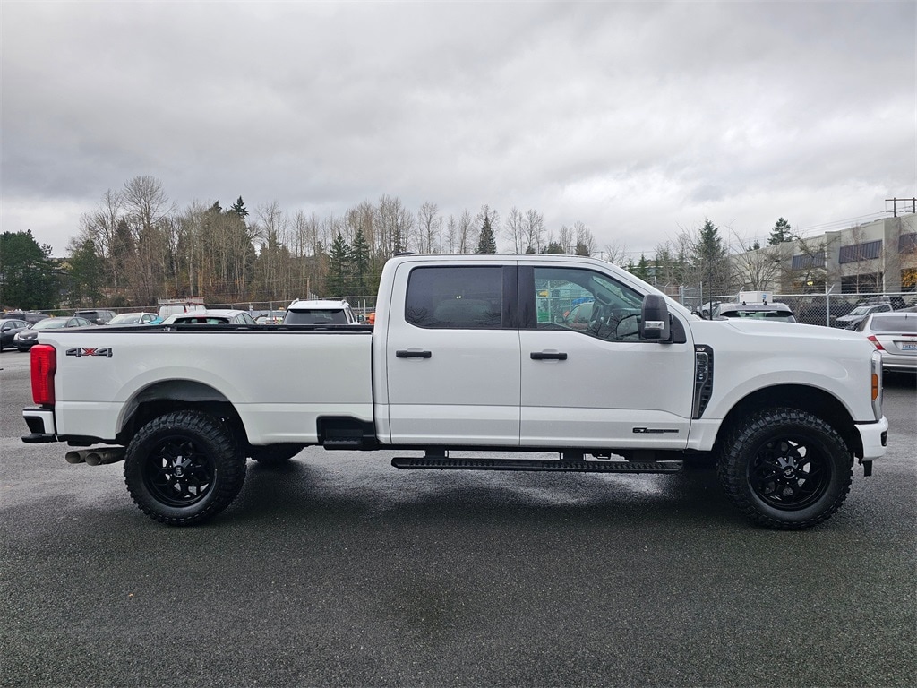 Used 2024 Ford F-350 XLT Truck Crew Cab
