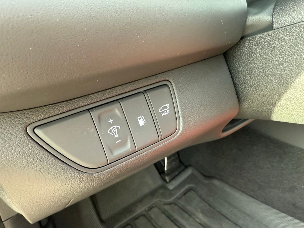 2025 GENESIS G70 Sport Advanced - Photo 25