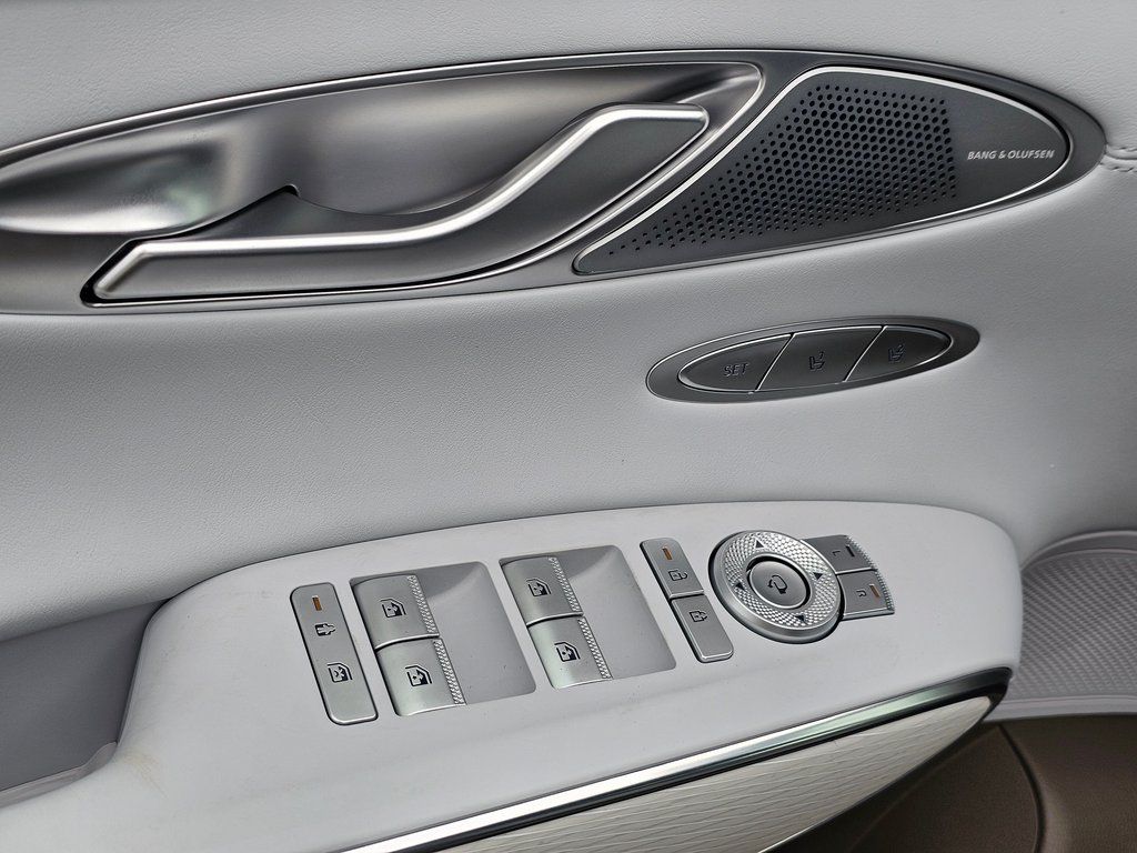 2026 GENESIS GV70 Advanced - Photo 32