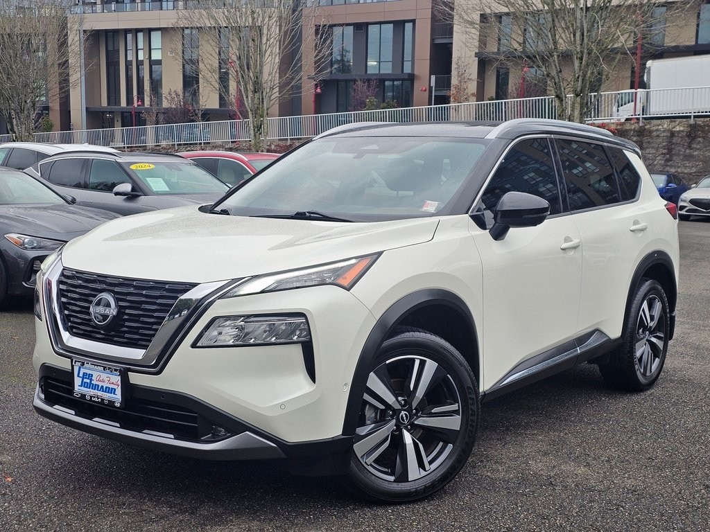 2022 Nissan Rogue SL's photo