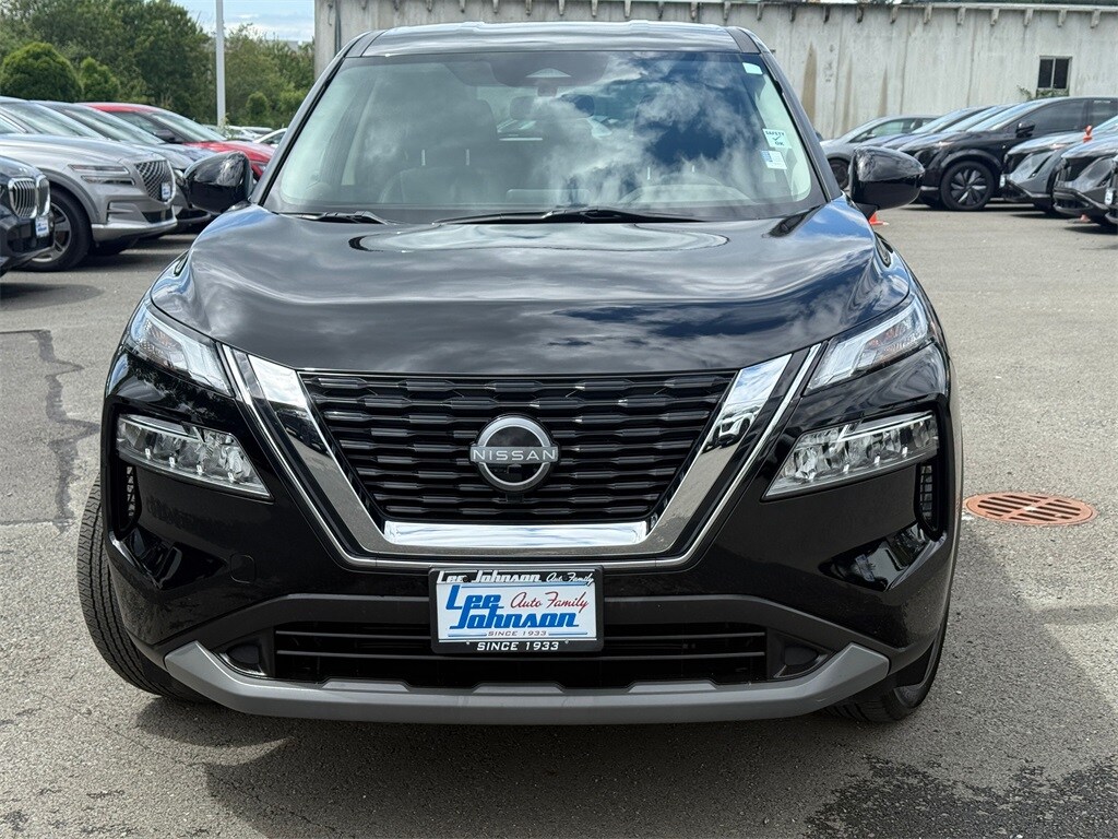 Used 2023 Nissan Rogue SV SUV