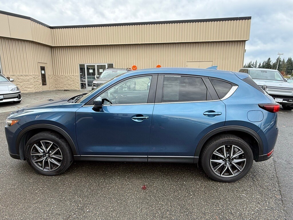 2018 Mazda CX-5 Touring photo 2
