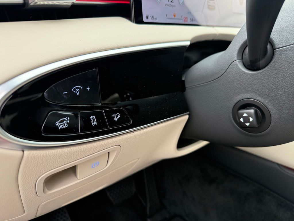 2026 GENESIS GV70 Advanced - Photo 25