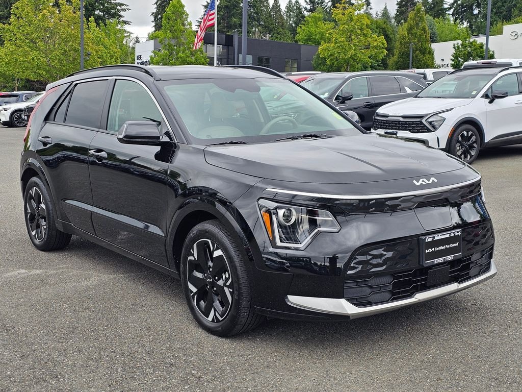 Used 2023 Kia Niro EV Wind SUV