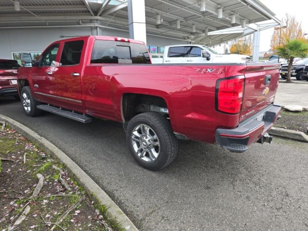 Used 2018 Chevrolet Silverado 2500HD High Country Truck Crew Cab
