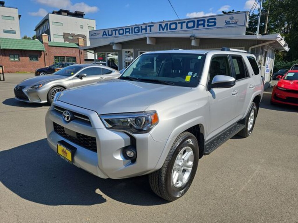 Used 2024 Toyota 4Runner SR5 SUV