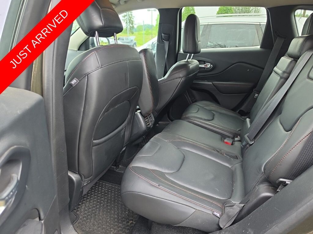 Used 2015 Jeep Cherokee Trailhawk SUV