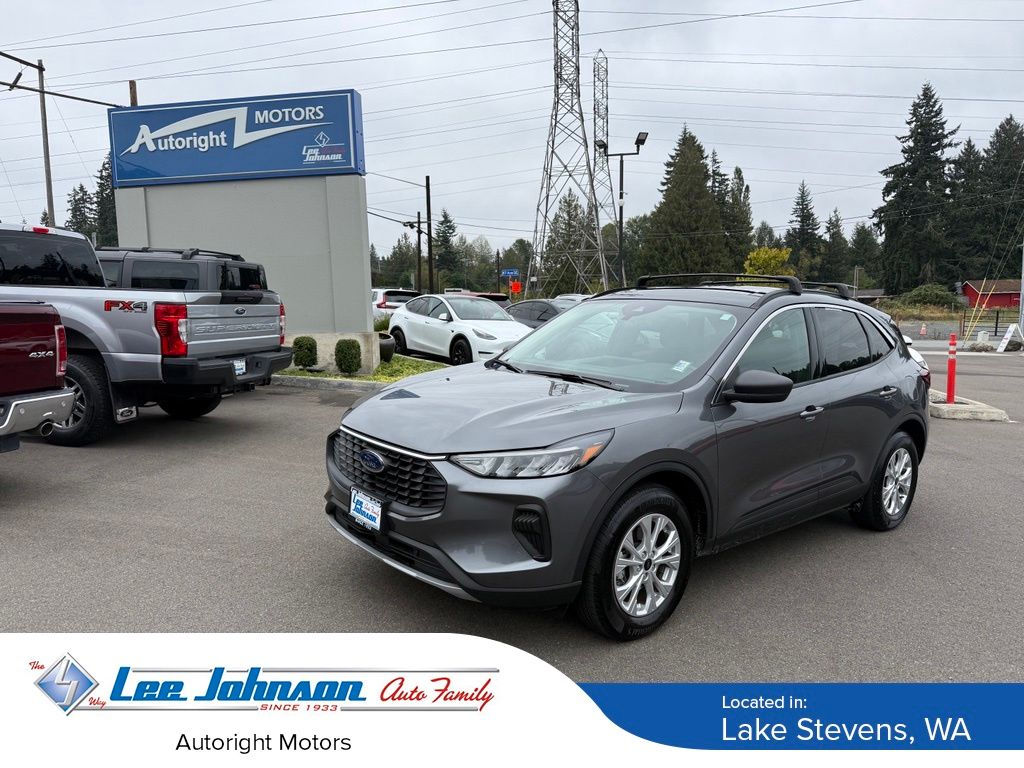  Ford Escape