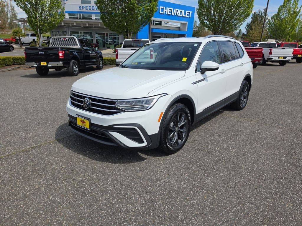 Used 2024 Volkswagen Tiguan 2.0T SE SUV