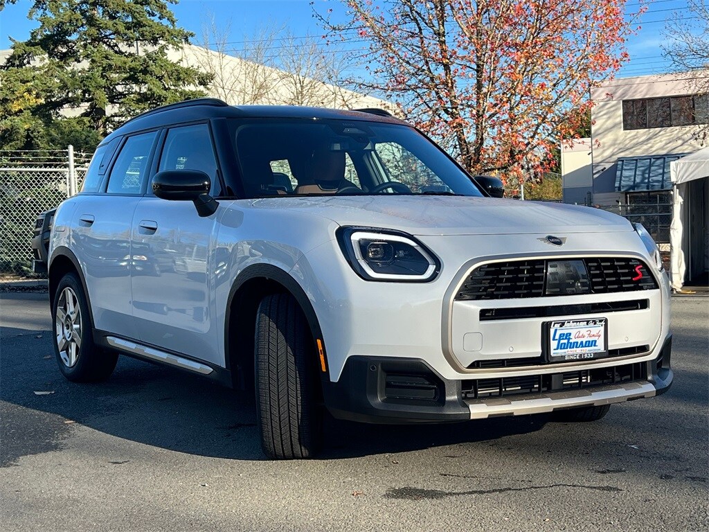 2025 Mini Countryman S ALL4 photo 3