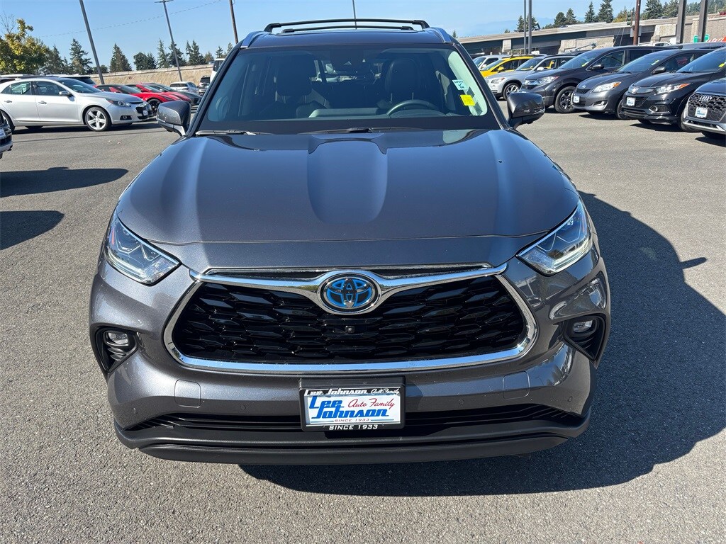 Used 2023 Toyota Highlander Hybrid Limited SUV