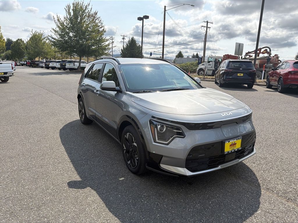 Used 2024 Kia Niro EV Wind SUV