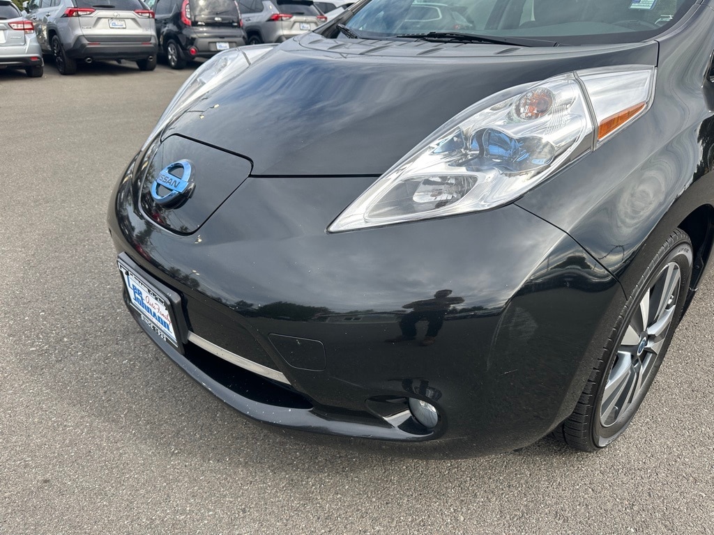Used 2013 Nissan LEAF SL Hatchback