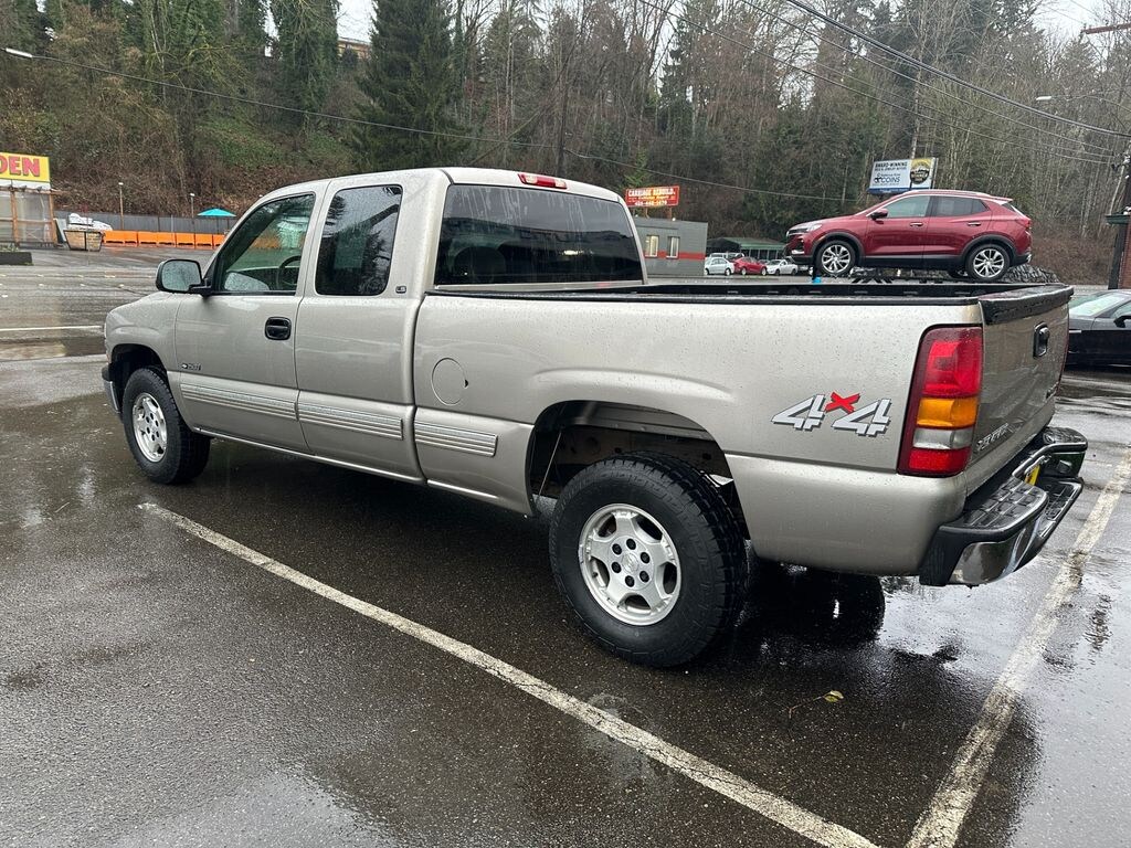 Used 2000 Chevrolet Silverado 1500 LS Truck Extended Cab