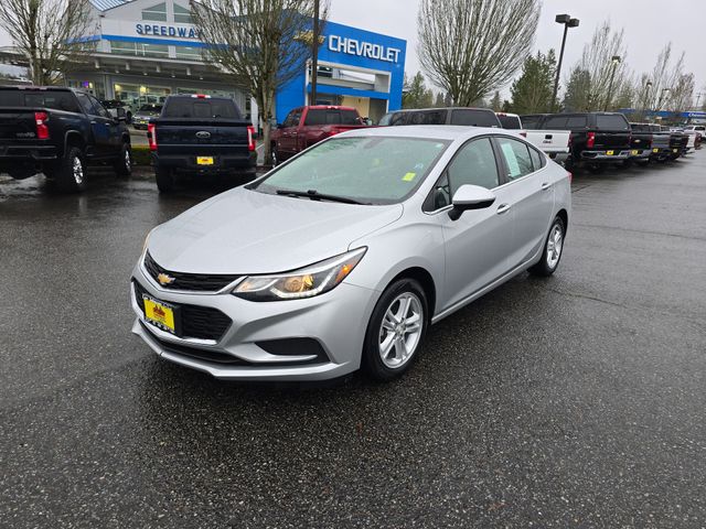 2018 Chevrolet Cruze LT photo 2