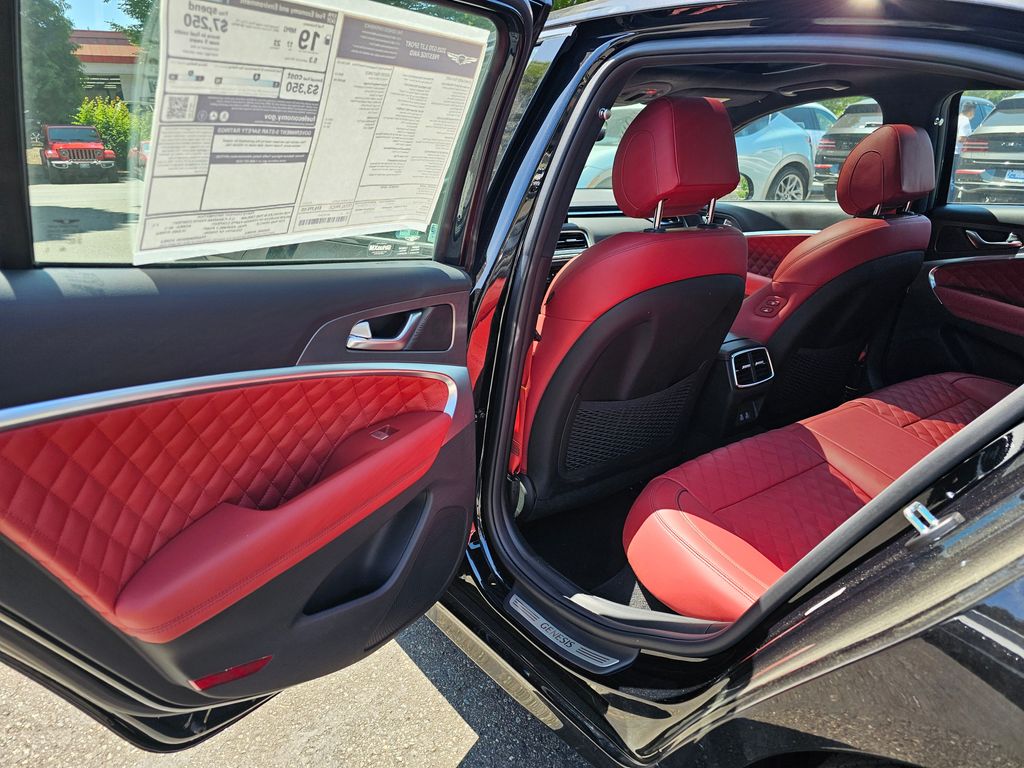 2025 GENESIS G70 Sport Advanced - Photo 17