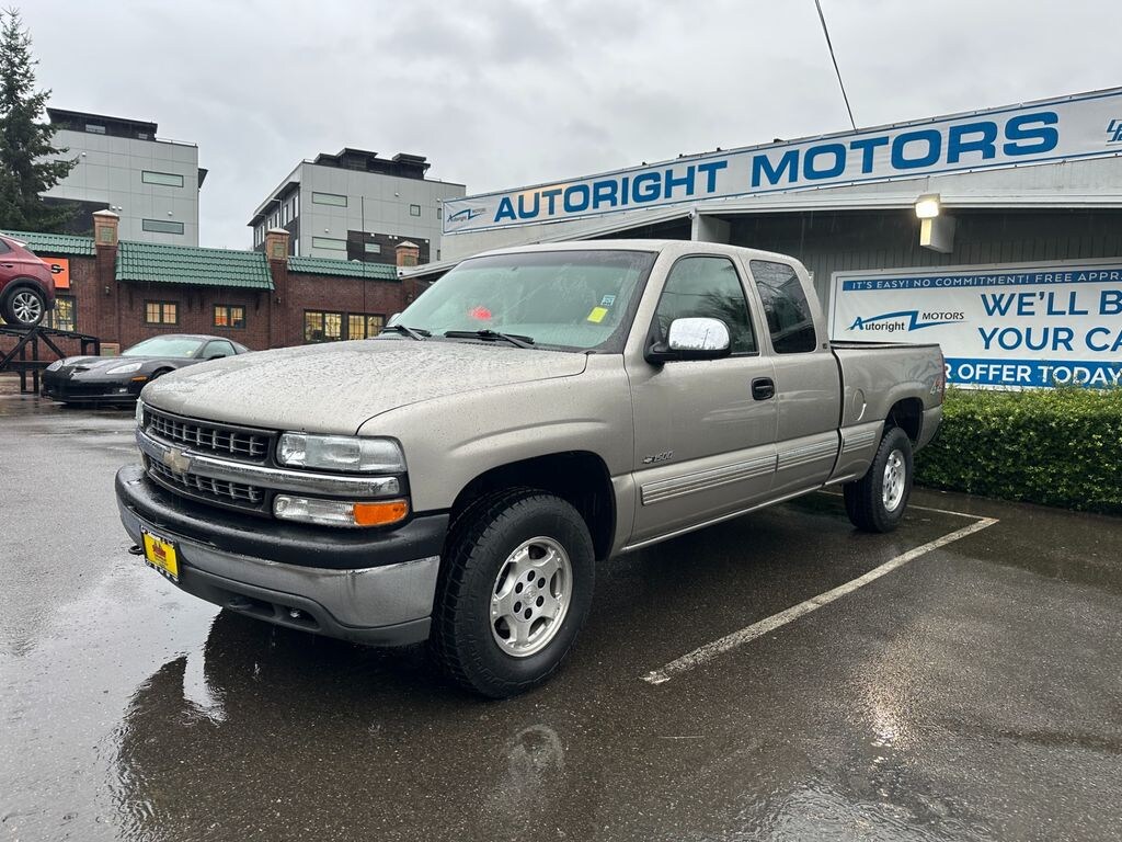 Used 2000 Chevrolet Silverado 1500 LS Truck Extended Cab