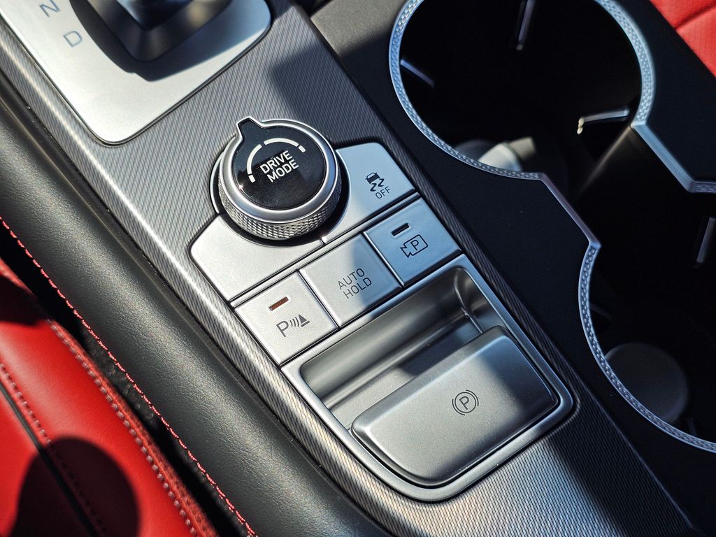 2025 GENESIS G70 Sport Advanced - Photo 31